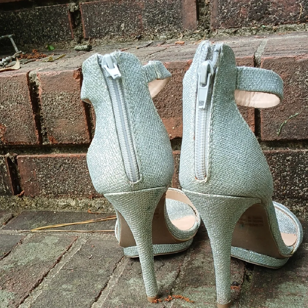 Wild Diva Lounge Silver Glitter High Heel Sandals